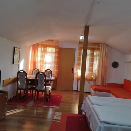 בלוגראדצ'יק Villa Jun Guest House מראה חיצוני תמונה