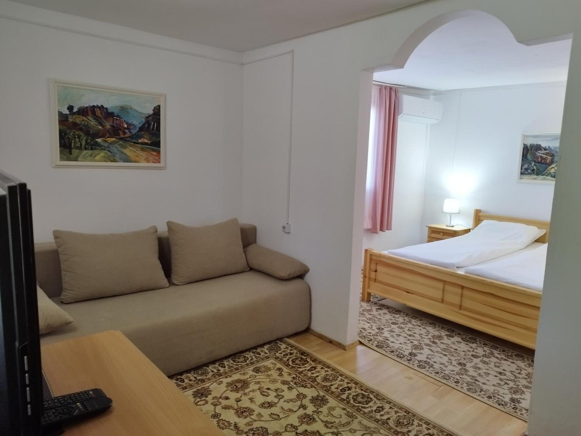 בלוגראדצ'יק Villa Jun Guest House מראה חיצוני תמונה