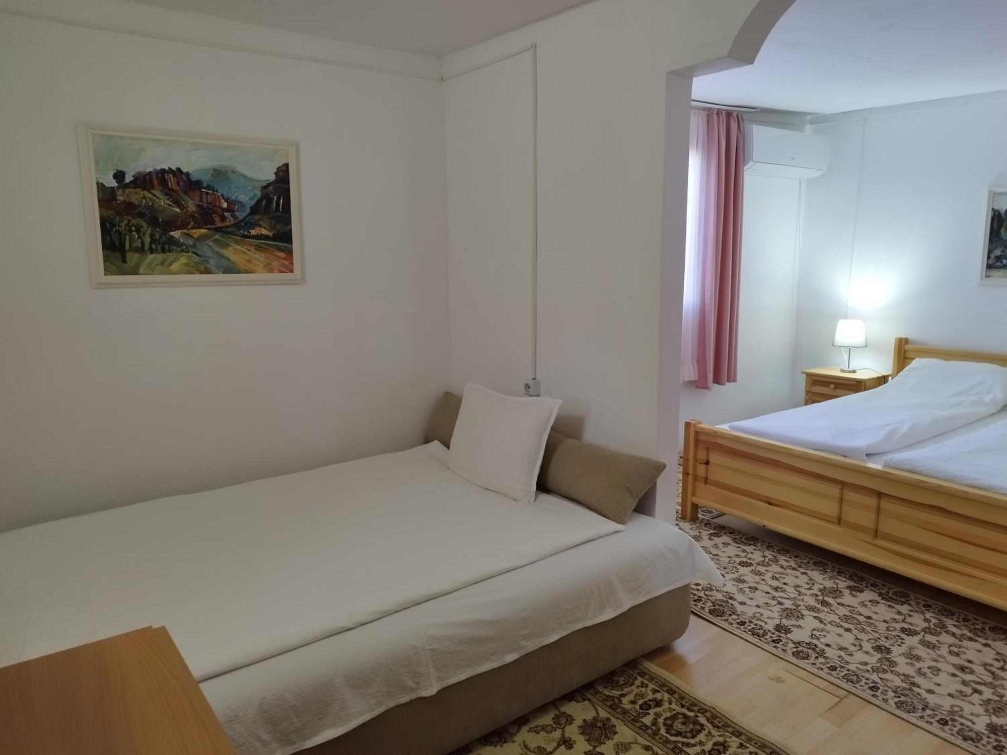בלוגראדצ'יק Villa Jun Guest House מראה חיצוני תמונה